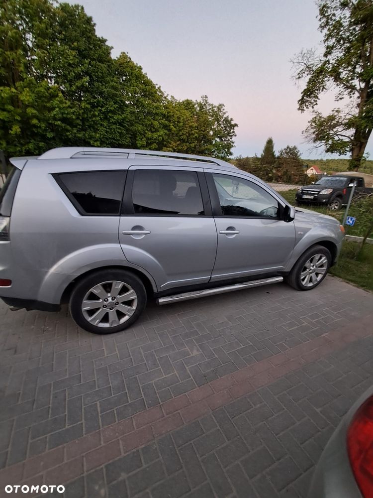 Mitsubishi Outlander 2.2 DID Instyle NAVI - 7
