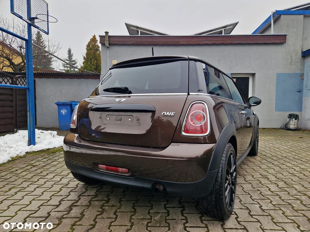 MINI ONE Minimalism - 3