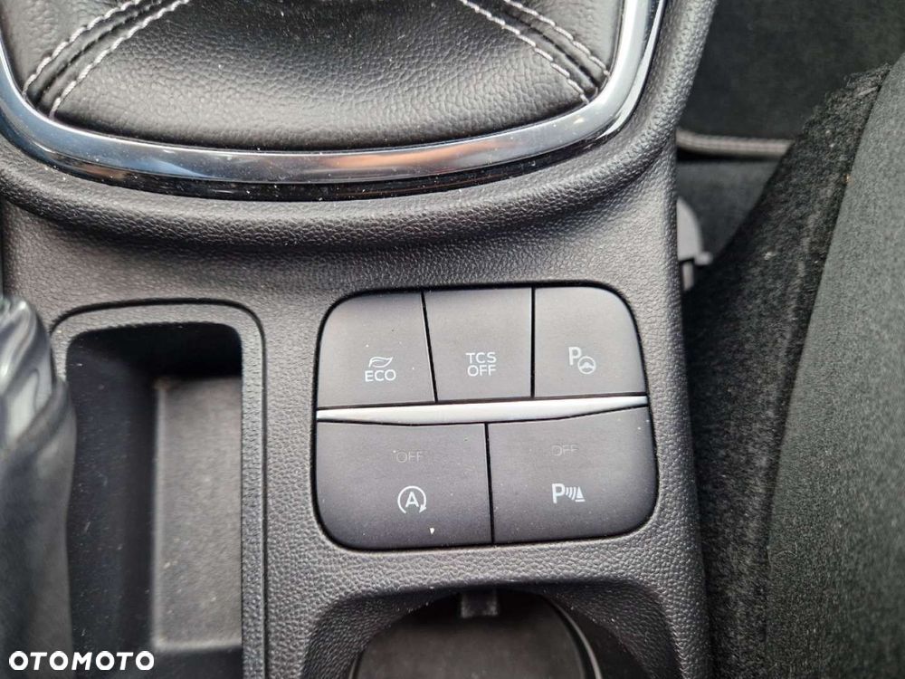 Ford Fiesta 1.0 EcoBoost S&S TITANIUM - 17