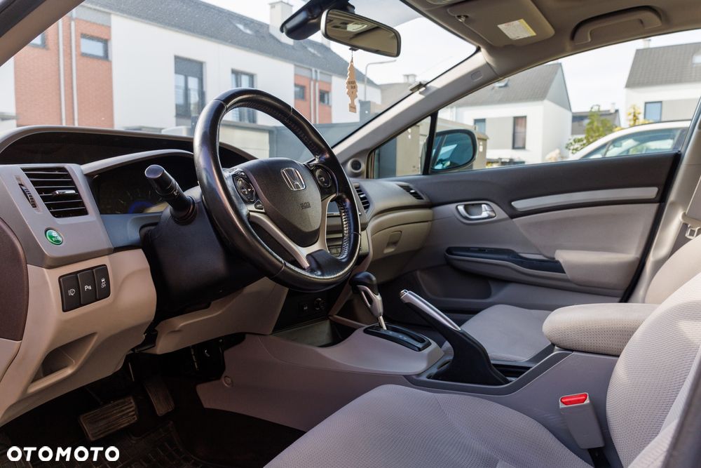 Honda Civic 1.8 Executive - 16