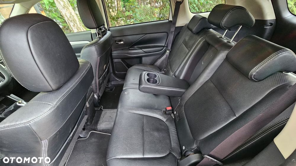 Mitsubishi Outlander Instyle NAVI - 5