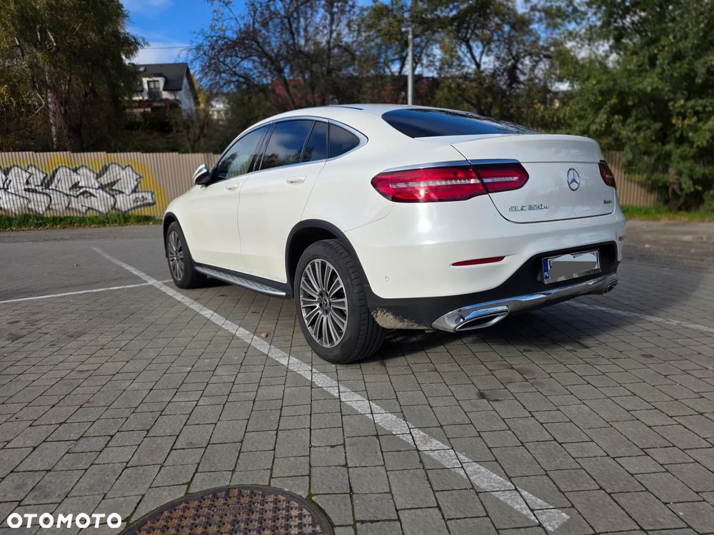 Mercedes-Benz GLC - 12