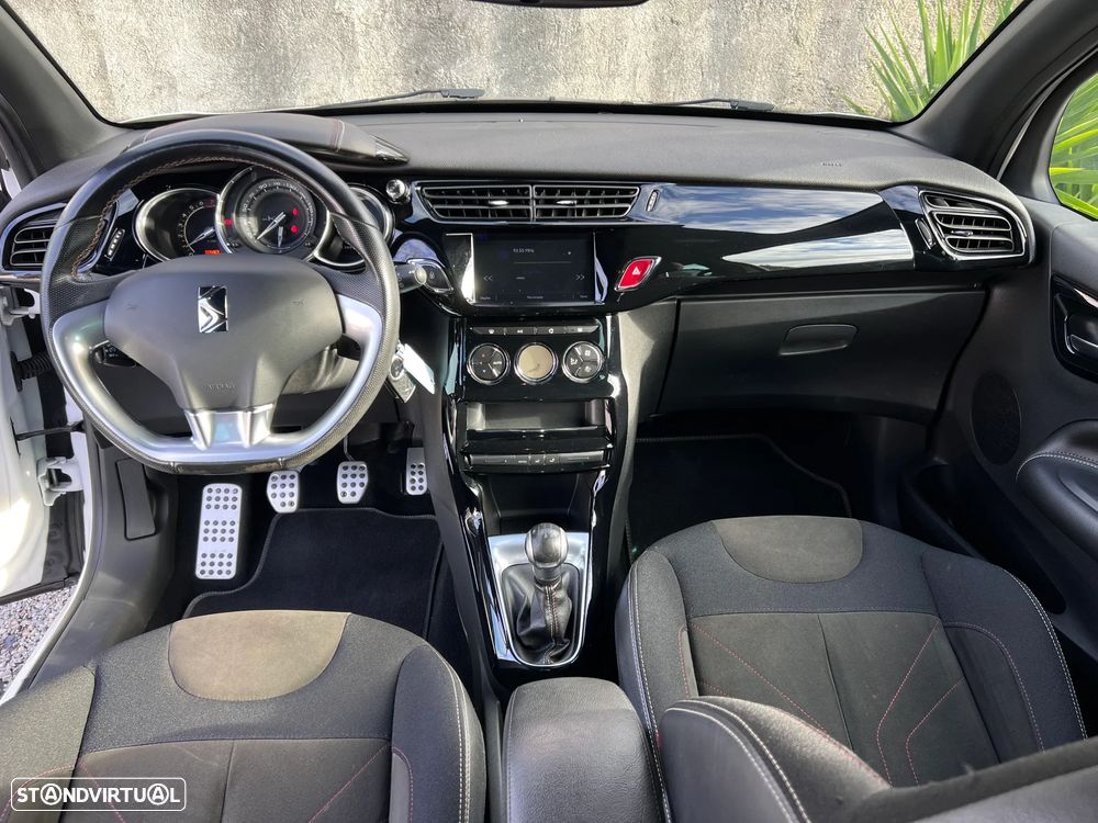 DS DS3 PureTech 110 Start & Stop SoChic - 16