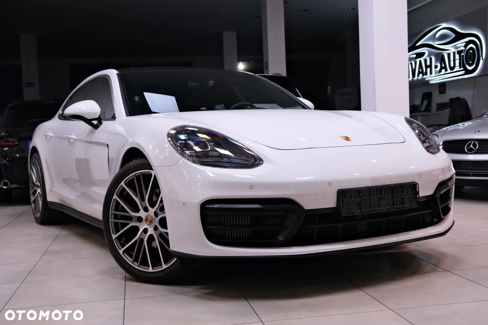 Porsche Panamera Standard - 4