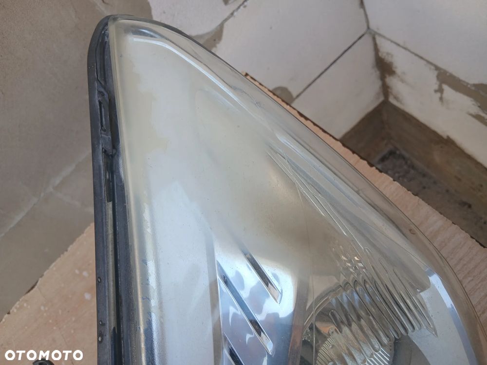 lampy przód ford focus MK2 lift - 5