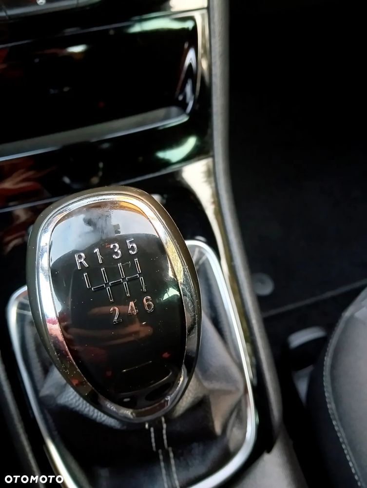 Opel Astra 1.4 Turbo Edition - 38