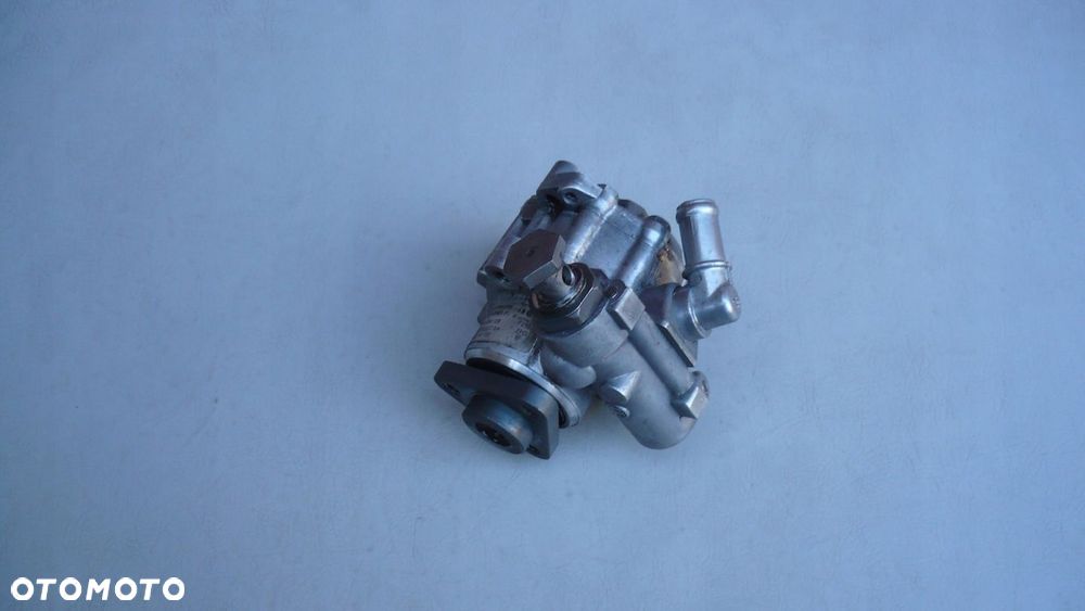 Pompa wspomagania Audi A4 B6 B7 Audi A6 C6 2,5 3,0 TDI