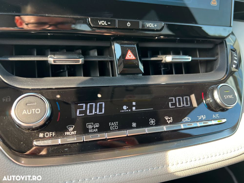 Toyota Corolla 1.8 HSD Dynamic - 22