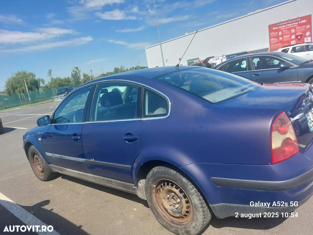 Volkswagen Passat 1.9TDI Basis - 3