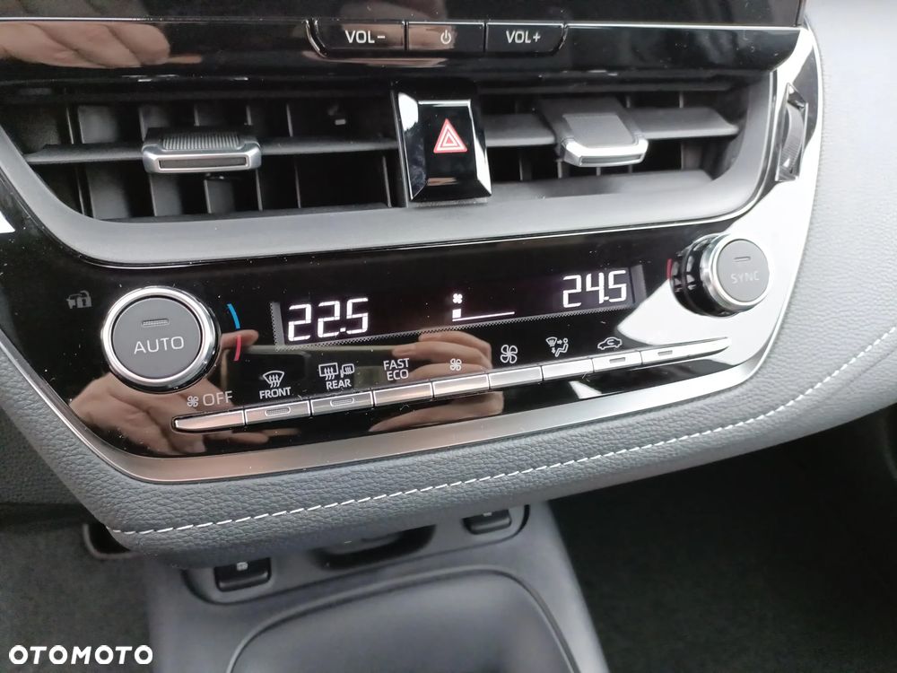 Toyota Corolla 1.8 Hybrid Comfort - 26