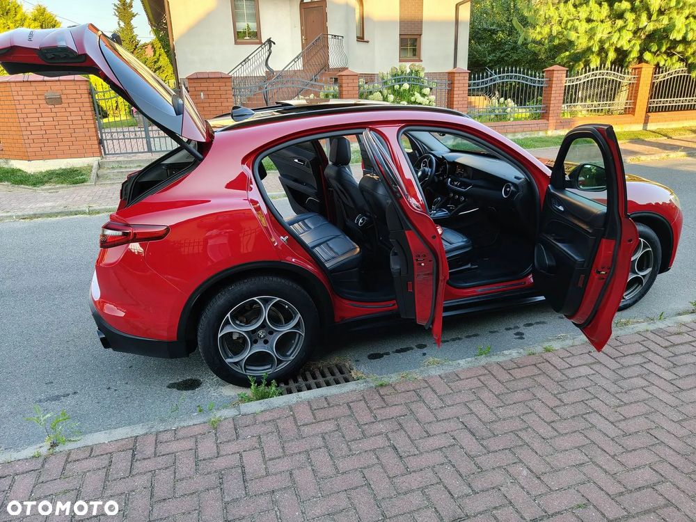 Alfa Romeo Stelvio 2.2 JTDM - 13