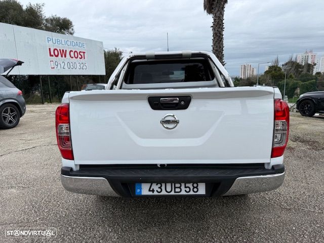 Nissan Navara 2.3 dCi CD 4WD N-Connecta Nav+Barras - 3