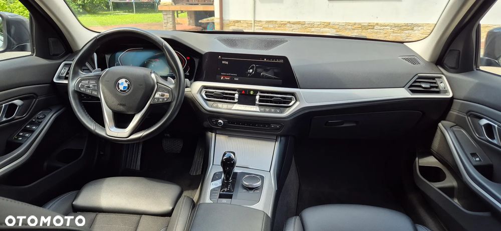 BMW Seria 3 320d mHEV - 15