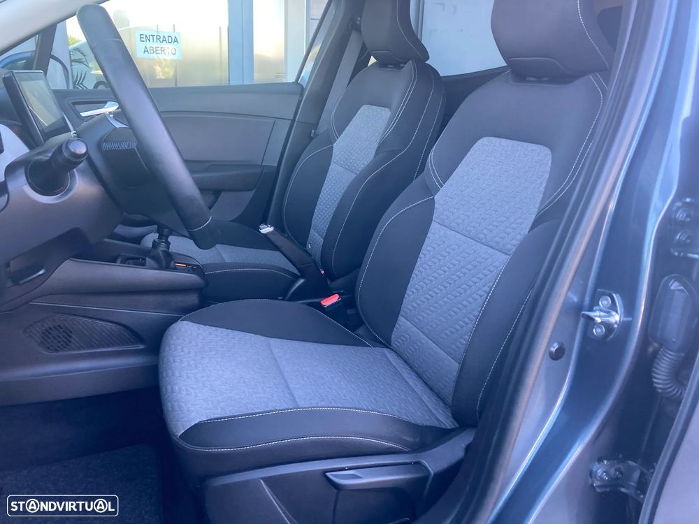 Renault Clio TCe 100 INTENS - 31