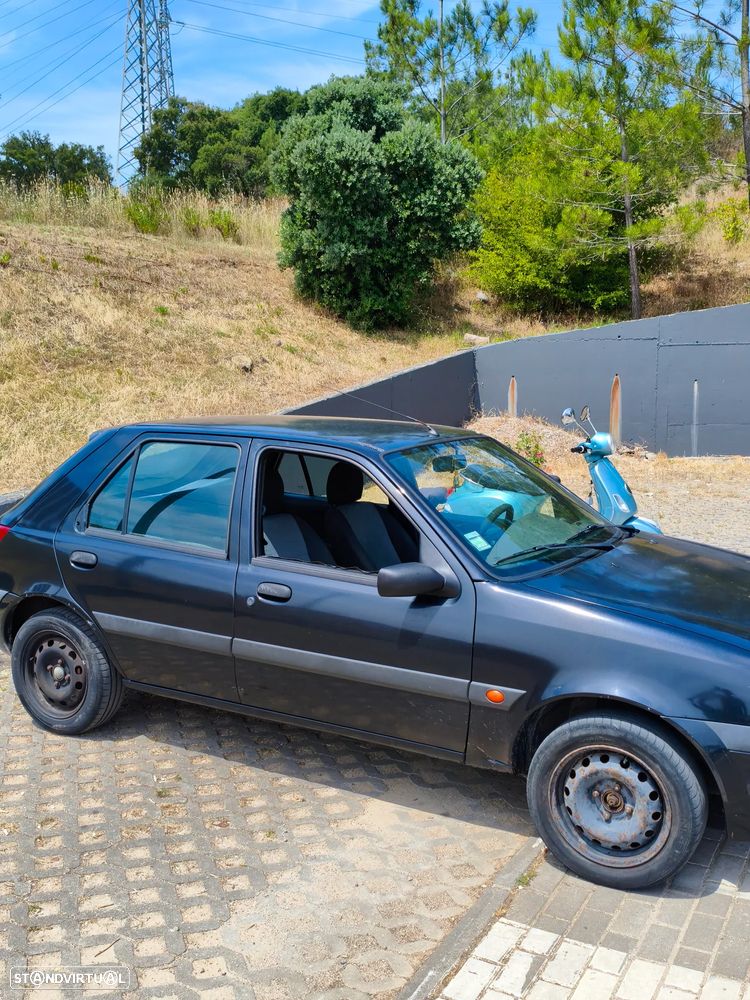 Ford Fiesta 1.25 Techno - 10