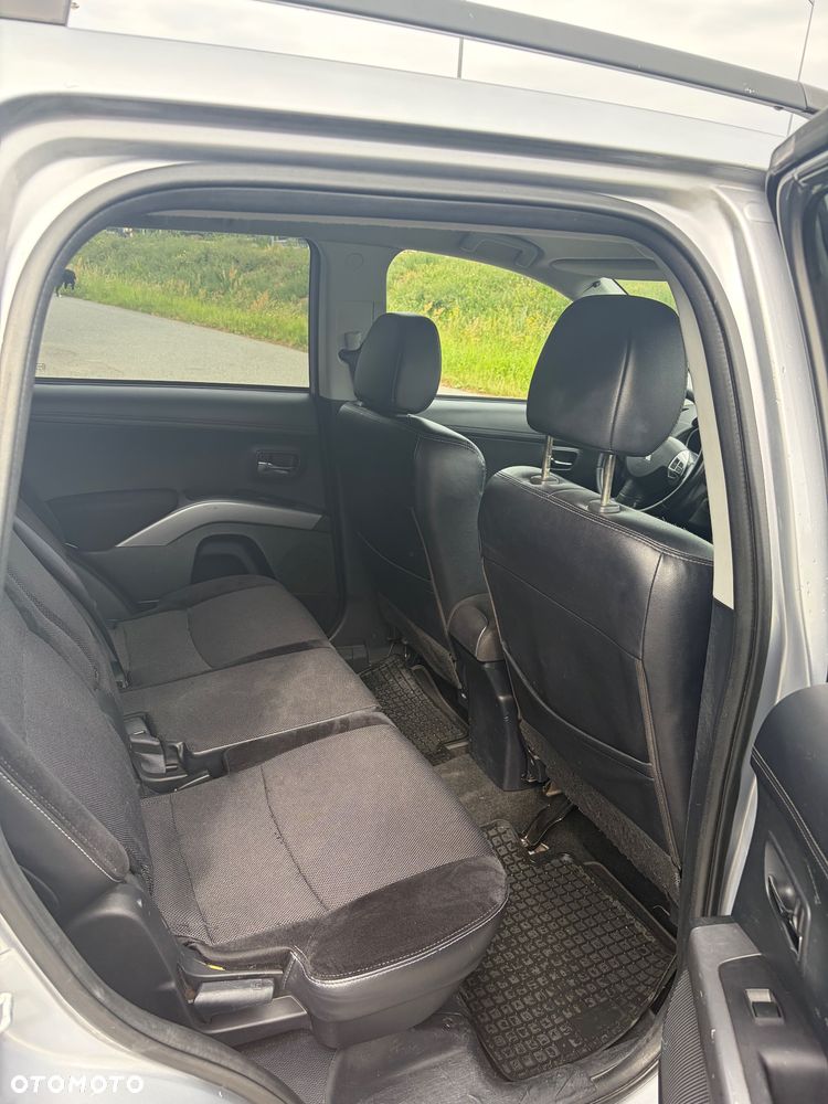 Mitsubishi Outlander 2.0 Intense NAVI 2WD EU5 - 6