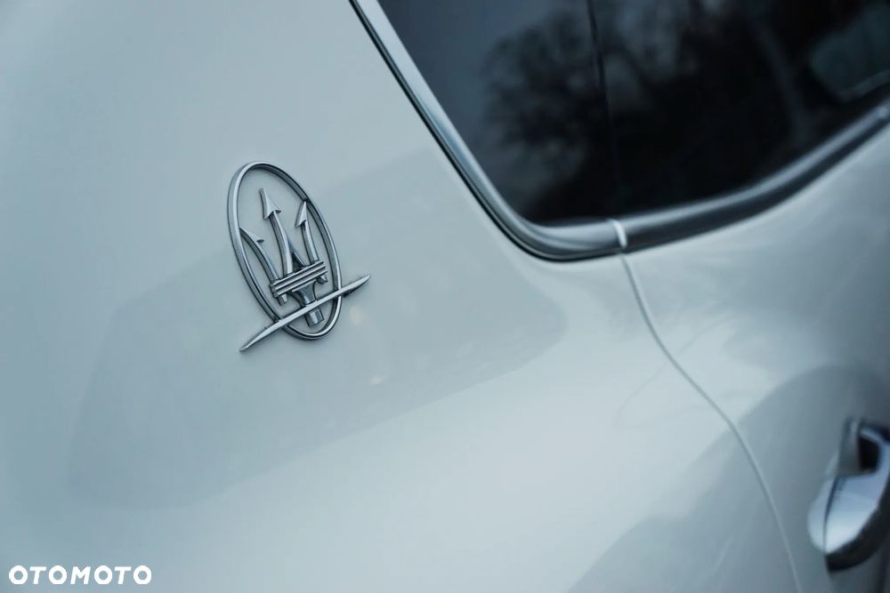 Maserati Levante Q4 - 12