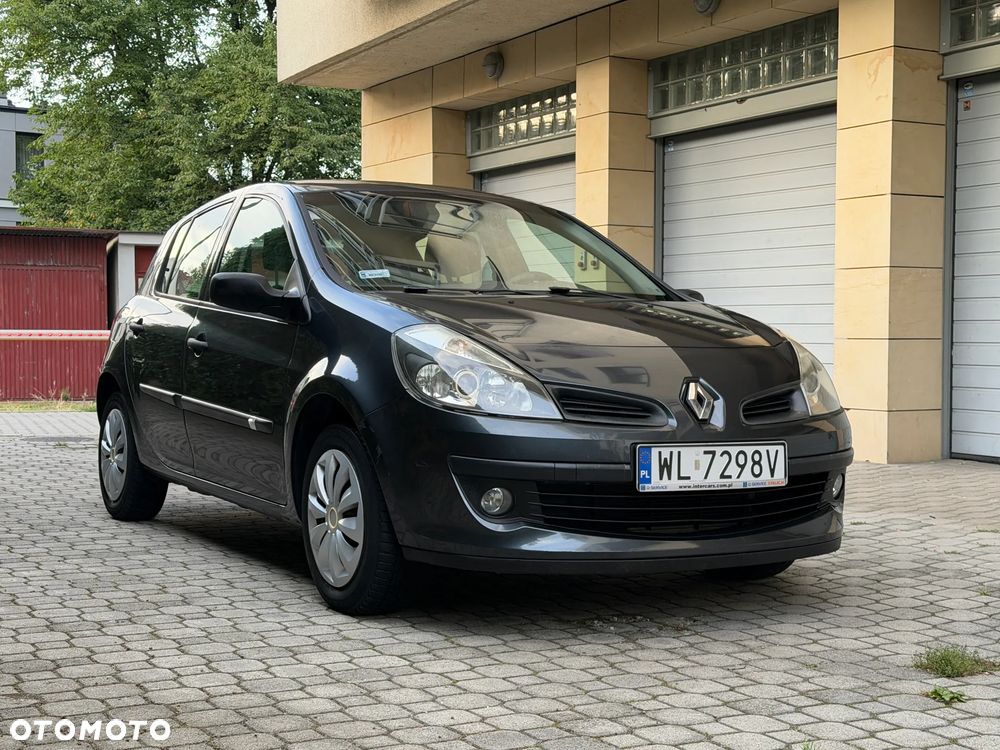 Renault Clio 1.4 16V Dynamique - 3