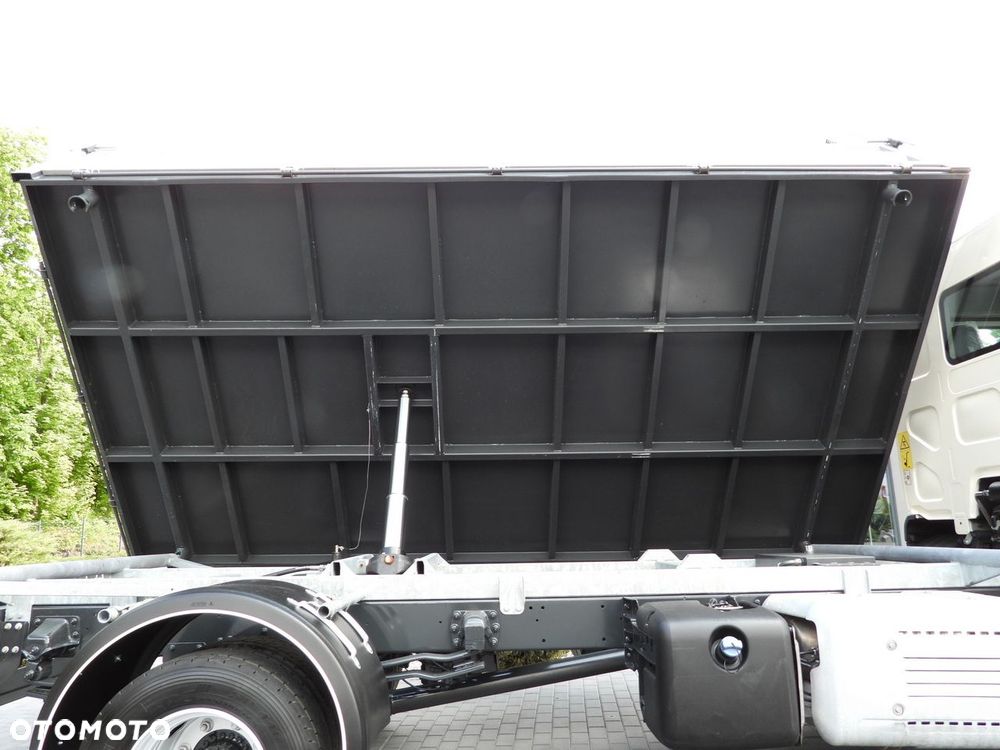 DAF LF 180 WYWROTKA TRÓJSTRONNA TEMPOMAT LEDY AUTOMAT  BLIŹNIACZE KOŁA KLIMATYZACJA  180KM - 24