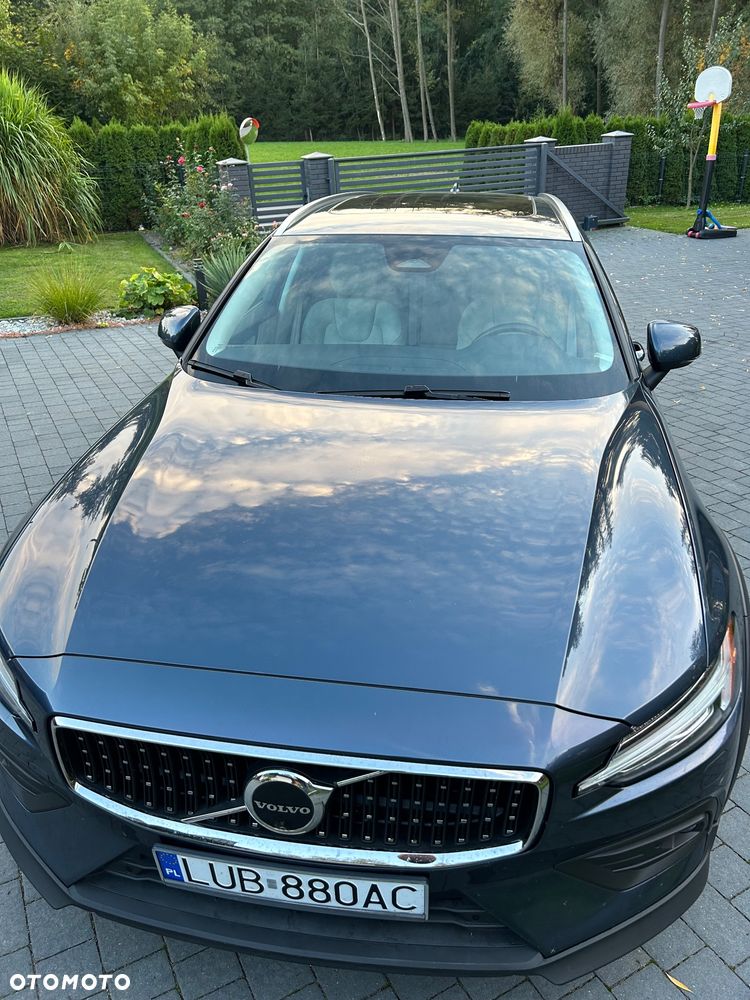 Volvo V60 Cross Country - 8