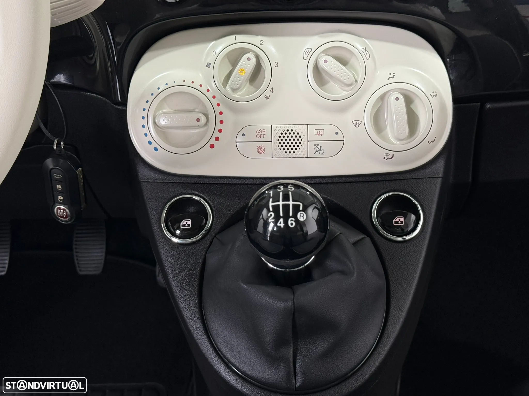 Fiat 500 1.0 Hybrid Lounge - 27