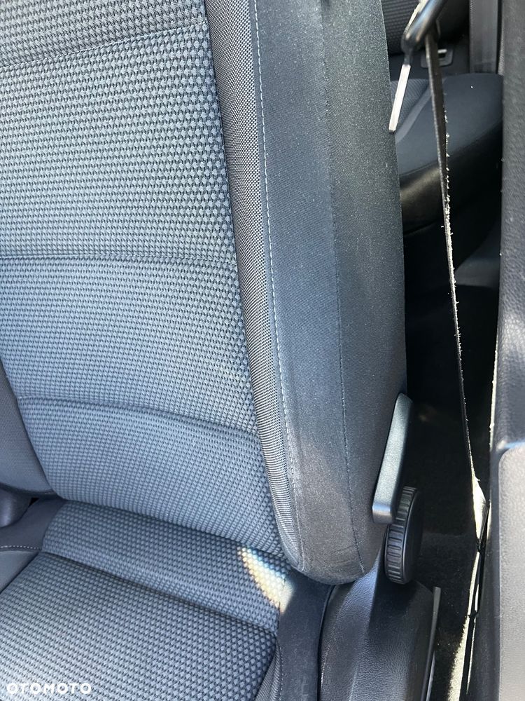Volkswagen Golf 1.6 TDI Comfortline - 13
