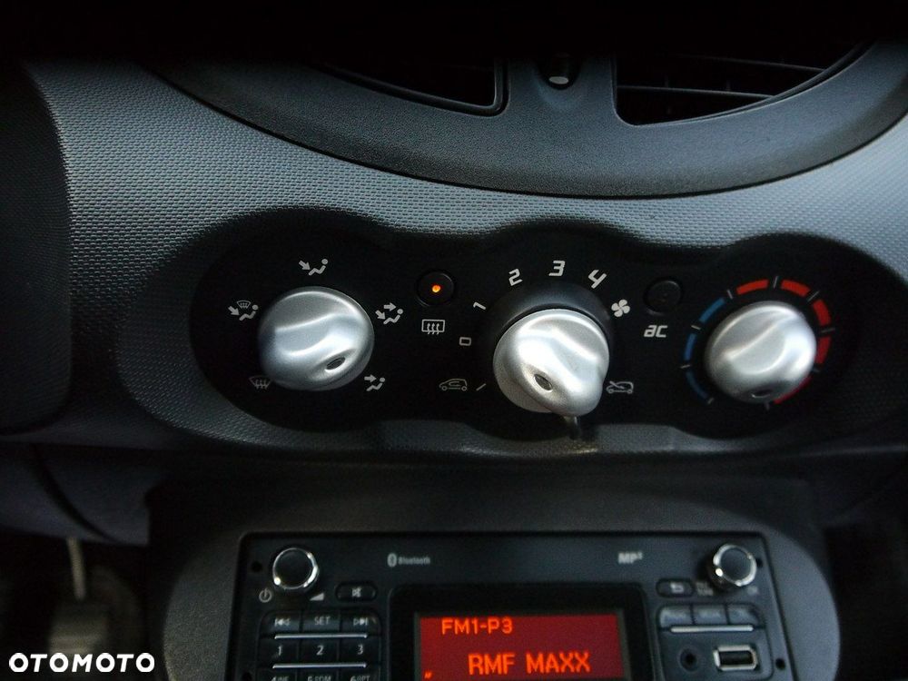 Renault Twingo 1.2 16V Eco Access - 22