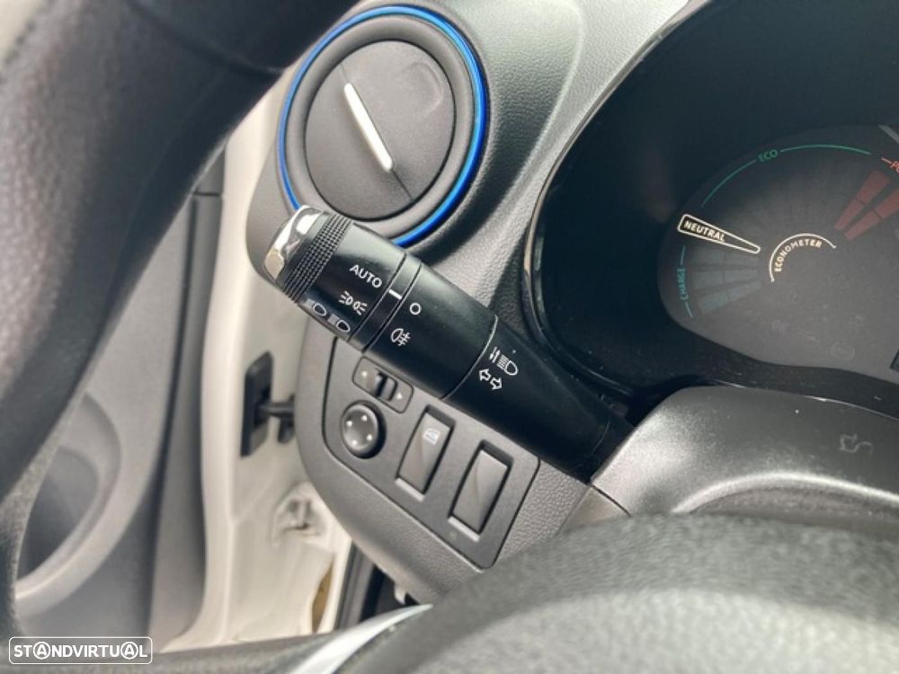 Dacia Spring Comfort — fotografia 14