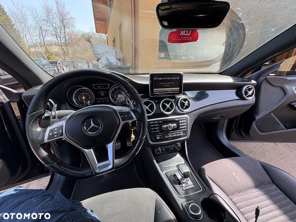 Mercedes-Benz CLA 45 AMG 4-Matic - 10