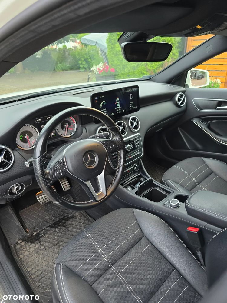 Mercedes-Benz Klasa A 200 7G-DCT Urban - 8