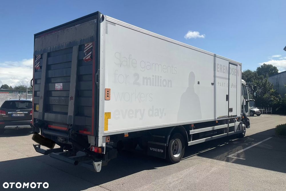 Volvo FL240 18EuroPalet Izoterma dmc 11.990 lub 14t lub 15,5t winda ZEPRO - 3