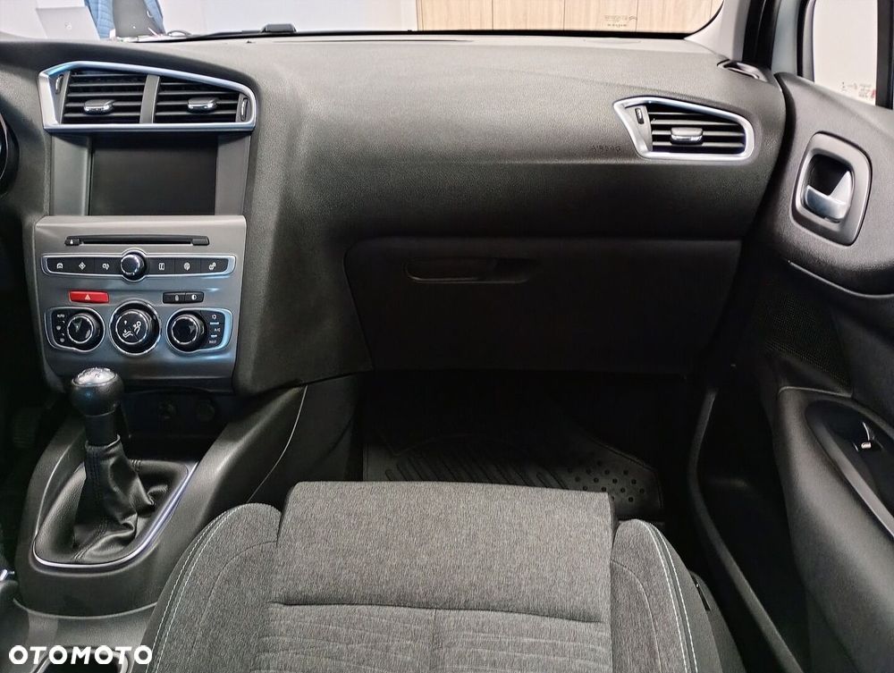 Citroën C4 1.2 PureTech Feel - 19