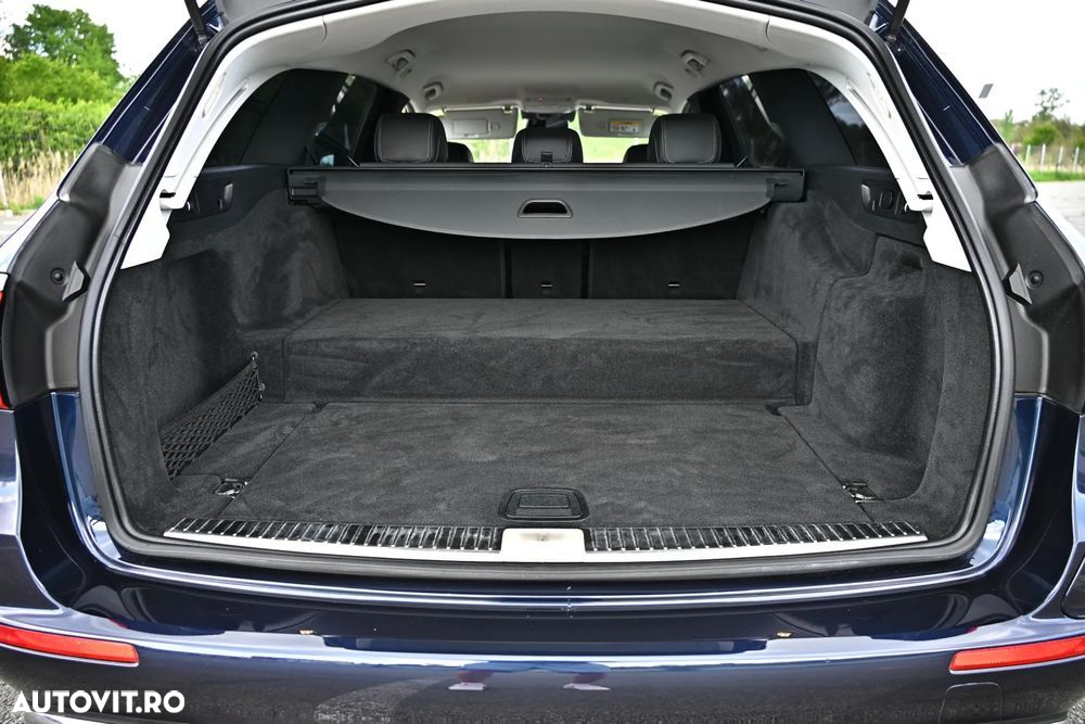 Mercedes-Benz E 300 Hybrid de T-Modell 4MATIC Aut. - 14
