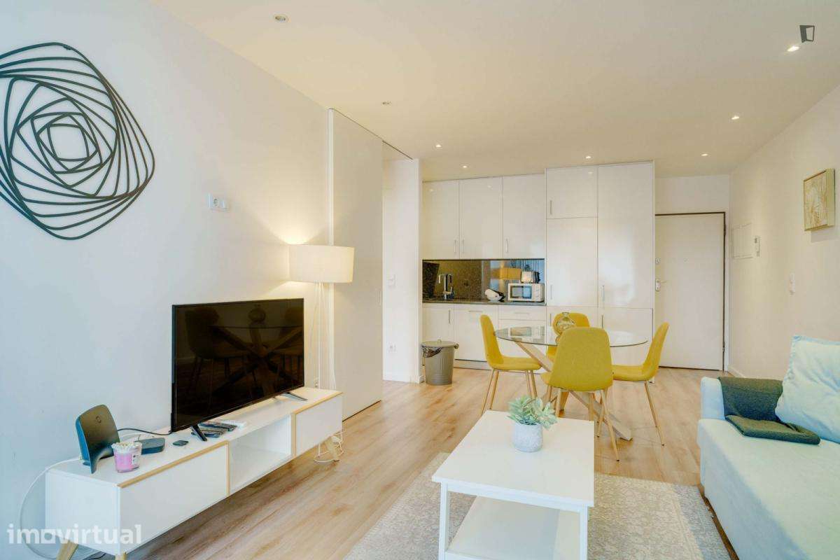 Apartamento com 1 quartos - localizado em Sete Rios Lisbon - Grande imagem: 4/18