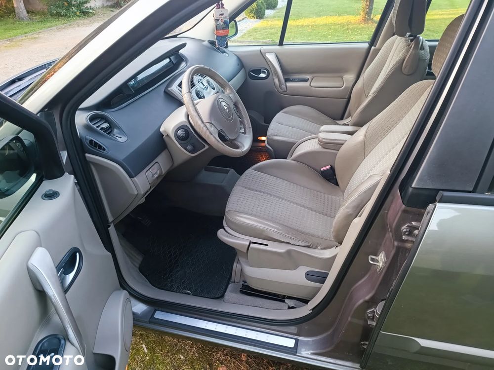 Renault Scenic - 7