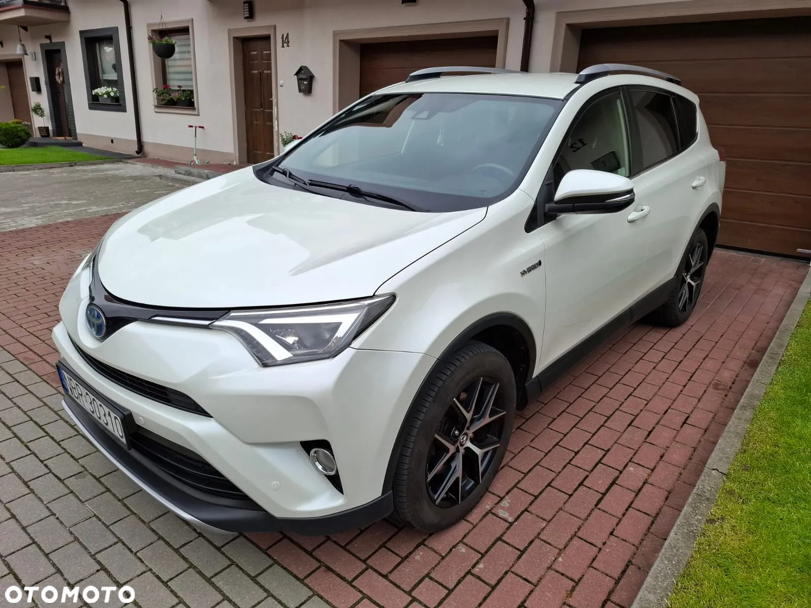 Toyota RAV4 Hybrid Selection 4x2 - 36