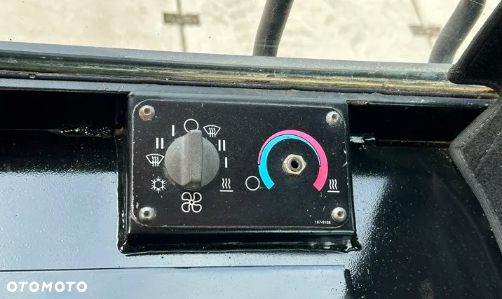 Caterpillar 973C - 33