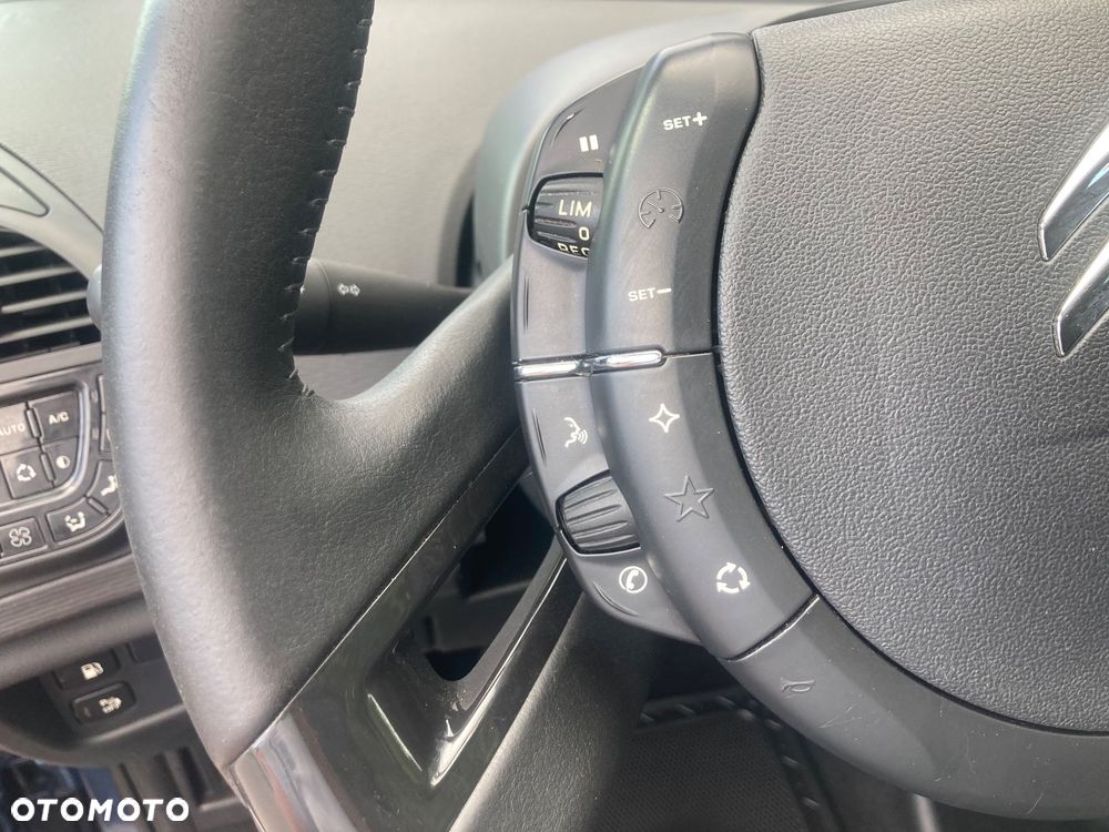 Citroën C4 Grand Picasso - 13
