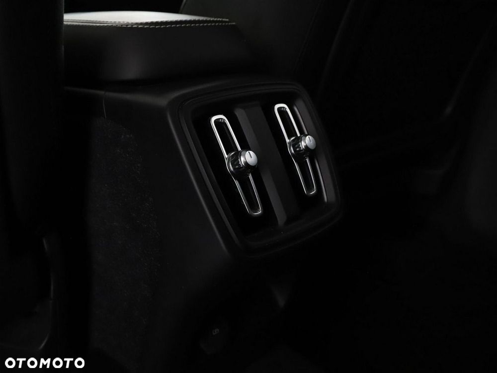 Volvo XC 40 T5 AWD R-Design - 41
