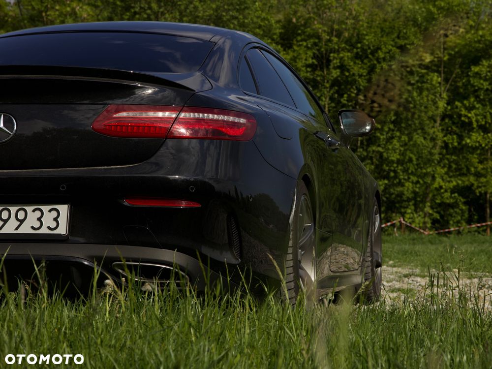 Mercedes-Benz Klasa E 400 4-Matic 9G-TRONIC - 7