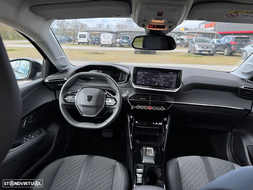Peugeot e-208 Allure - 18