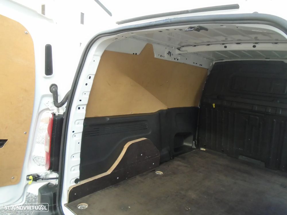 Peugeot PARTNER  LONGA-3 LUGARES 102 CV-NACIONAL-IVA DEDUTIVEL - 14