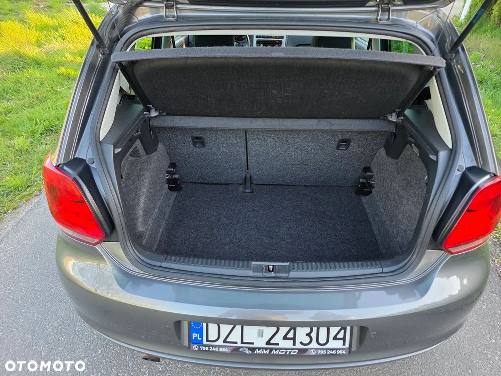 Volkswagen Polo 1.6 TDI MATCH - 29