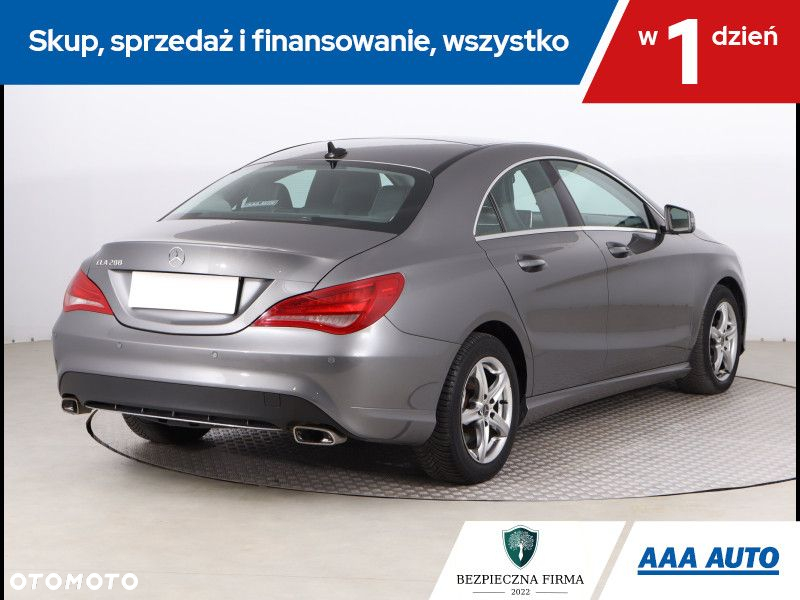 Mercedes-Benz CLA - 6