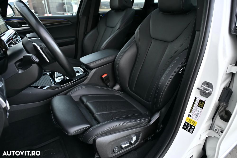 BMW X3 xDrive30i AT Luxury Line - 11