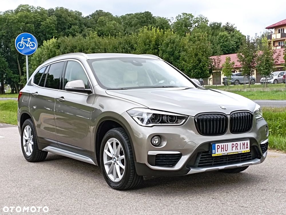BMW X1 sDrive18d xLine - 12