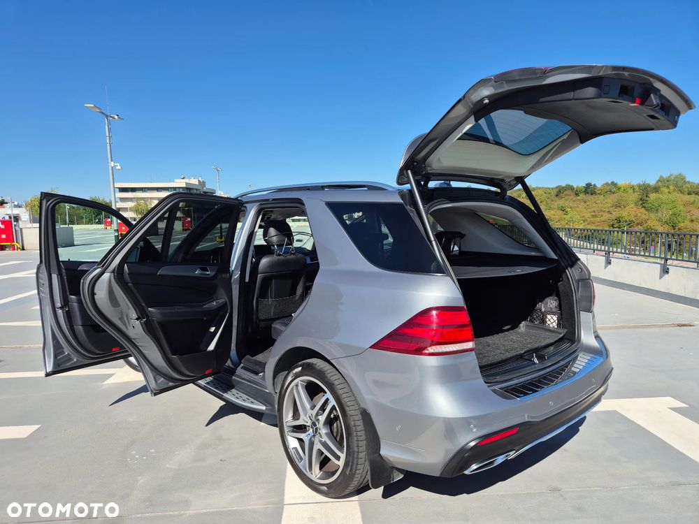 Mercedes-Benz GLE - 14