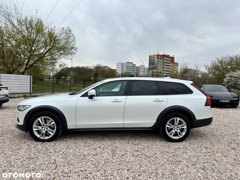 Volvo V90 Cross Country B4 D AWD Ultimate - 10