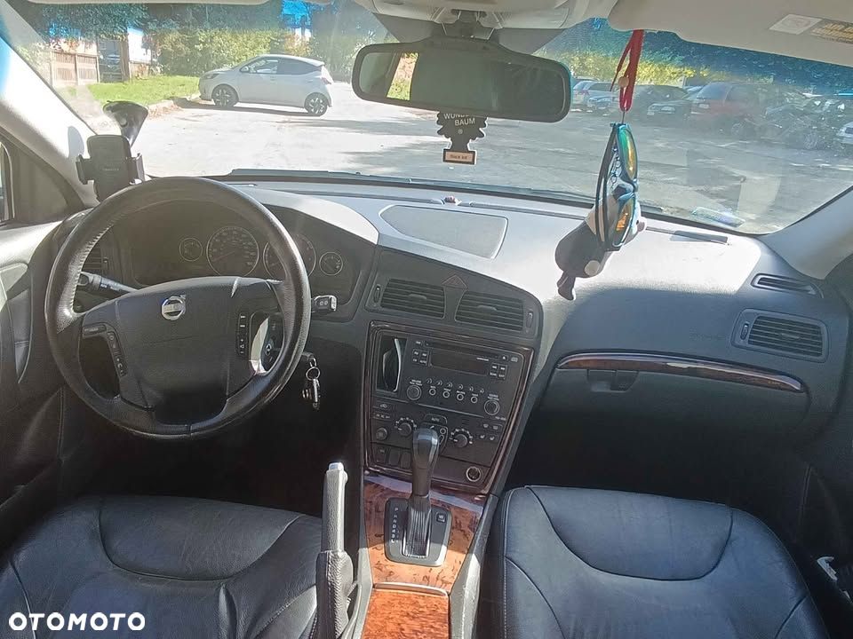 Volvo V70 2.4 Momentum - 9
