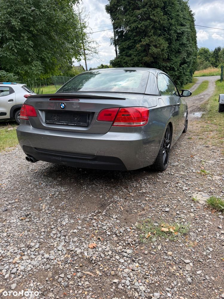 BMW Seria 3 325i - 2